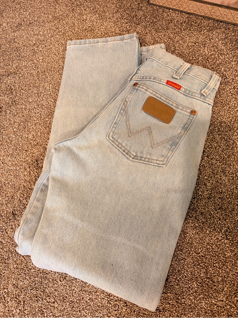 Wrangler Light Wash Men's Straight Jeans